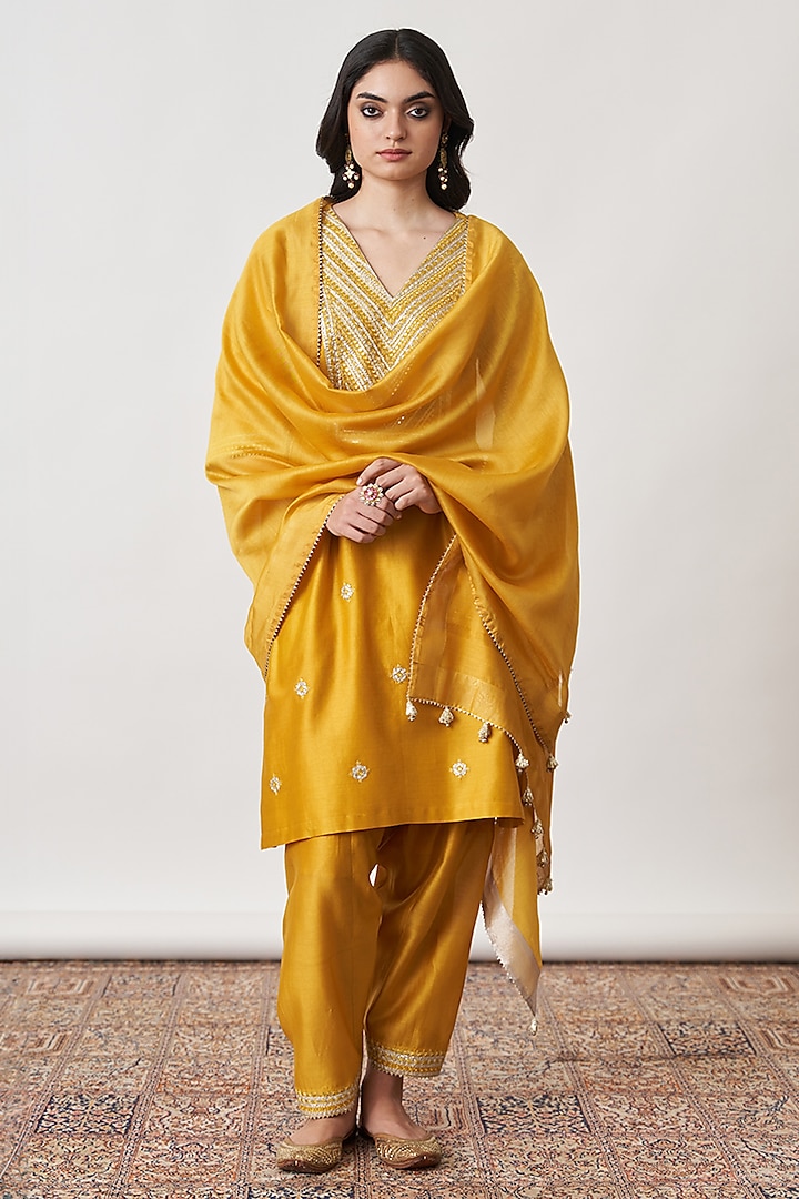 Yellow Pure Silk Chanderi Kurta Set by Vaaya at Pernia's Pop Up Shop