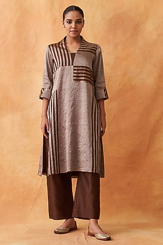 Silver & Brown Pure Silk Tissue Chanderi Kurta Set by Vaaya