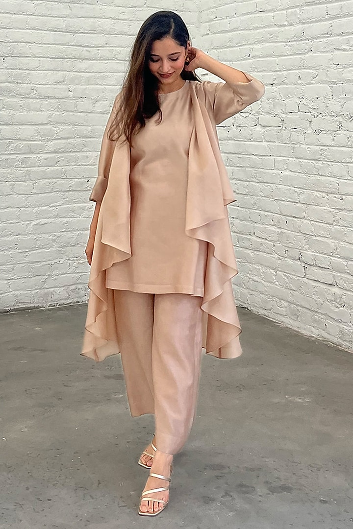 Light Beige Pure Silk Chanderi Asymmetric Jacket Set by Vaaya at Pernia's Pop Up Shop