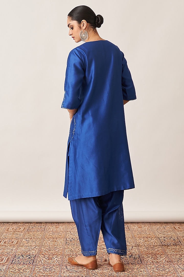 Sapphire Blue Pure Silk Chanderi Kurta Set by Vaaya at Pernia's Pop Up Shop