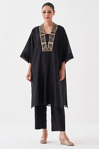 Black Silk Chanderi Woven Banarasi Kurta Set by Vaaya
