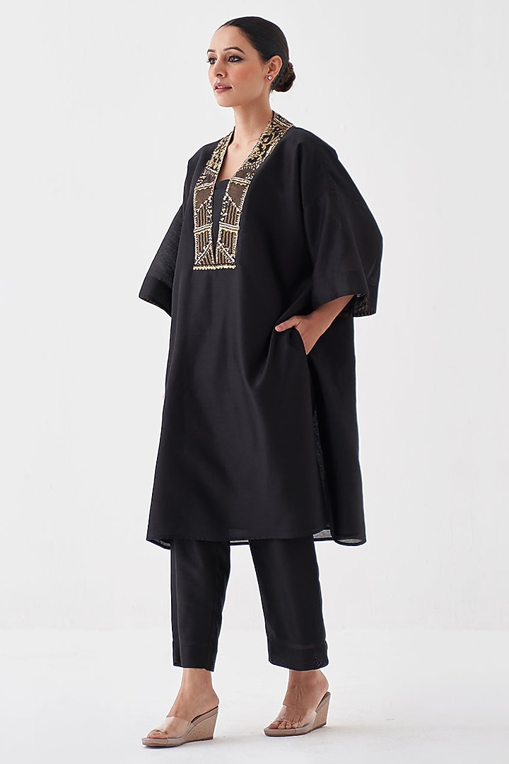 Black Silk Chanderi Woven Banarasi Kurta Set by Vaaya at Pernia's Pop Up Shop