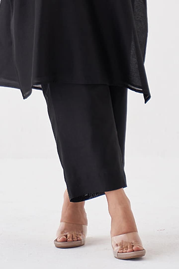 Black Silk Chanderi Woven Banarasi Kurta Set by Vaaya at Pernia's Pop Up Shop