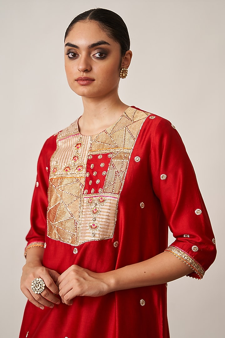 Red Pure Silk Chanderi Banarasi Kurta Set by Vaaya at Pernia's Pop Up Shop