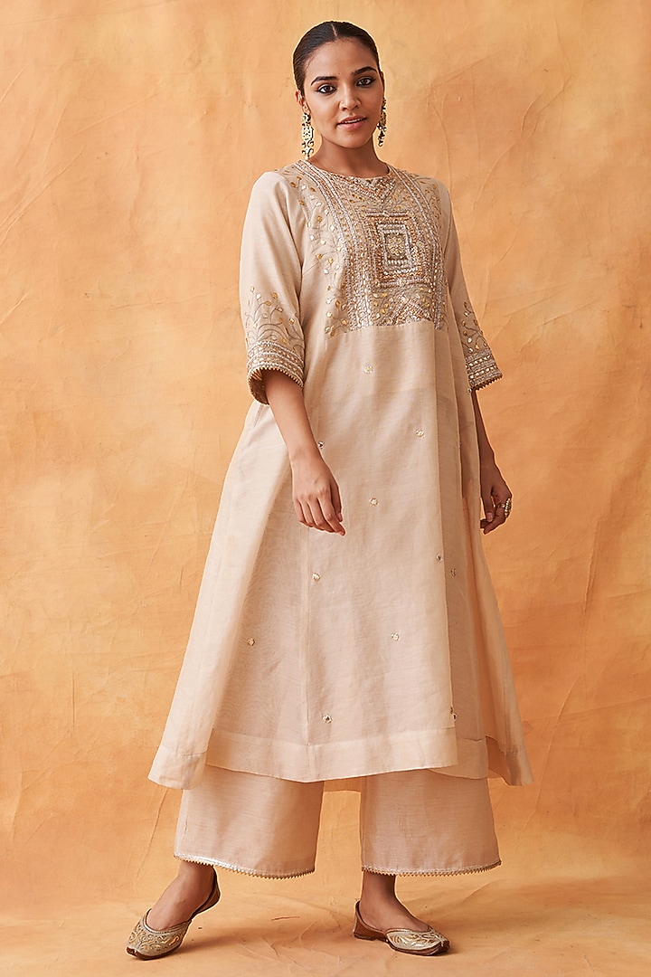 Gold Handwoven Silk Tissue Handwork Kurta Set by Vaaya at Pernia's Pop Up Shop
