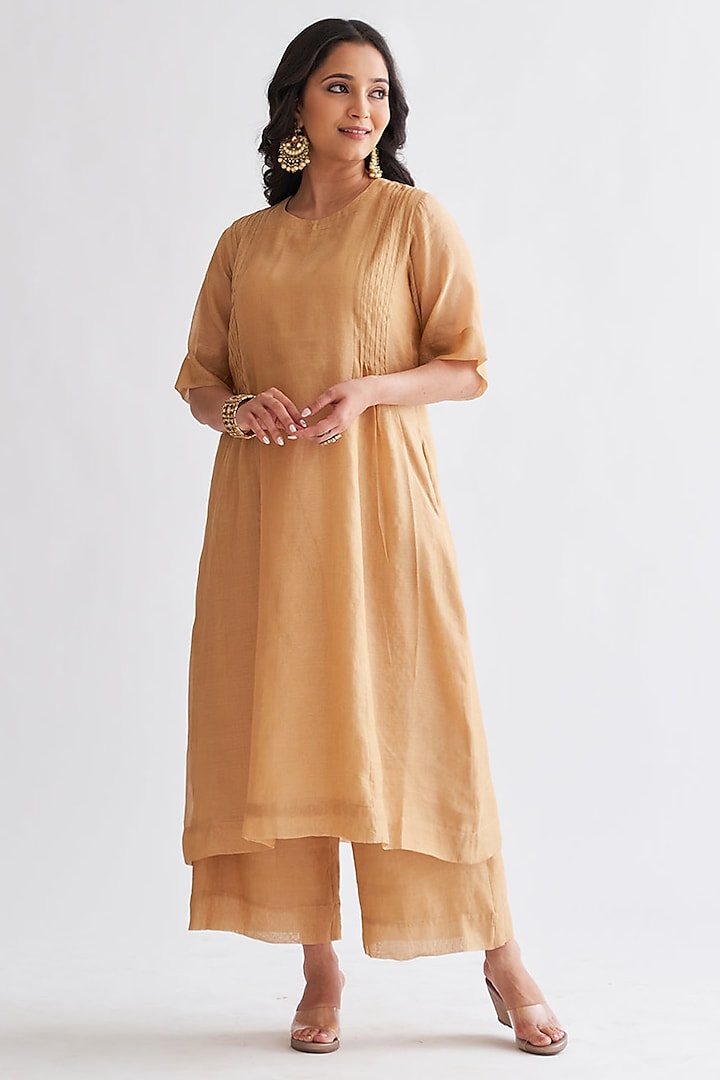 Beige Handwoven Silk Tissue Chanderi Kurta Set by Vaaya at Pernia's Pop Up Shop