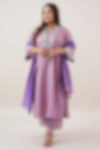 Lavender Silk Tissue Chanderi Handwork Kurta Set by Vaaya at Pernia's Pop Up Shop