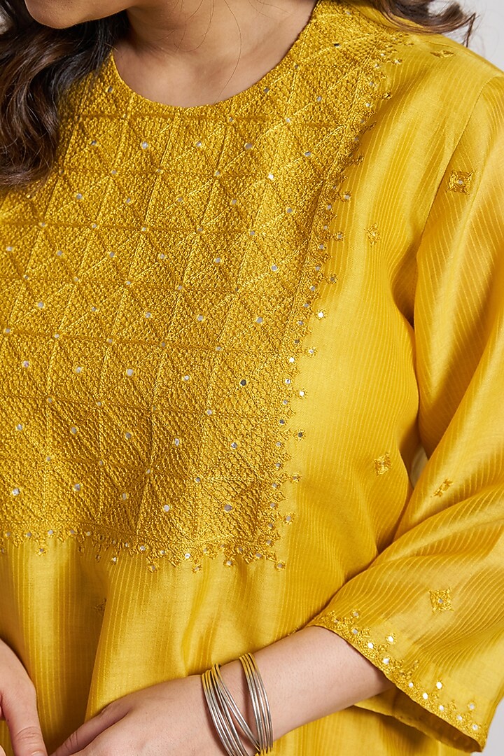 Yellow Silk Chanderi Handwork Kurta by Vaaya at Pernia's Pop Up Shop
