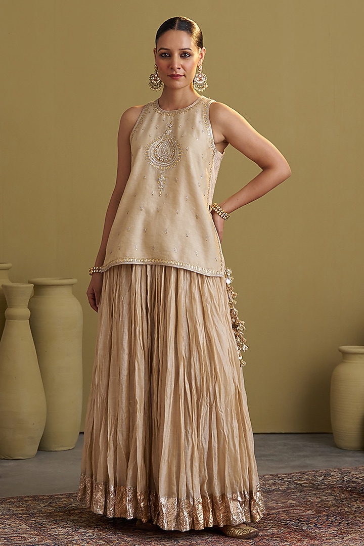 Gold Crushed Silk Tissue Chanderi Wedding Lehenga Set by Vaaya at Pernia's Pop Up Shop