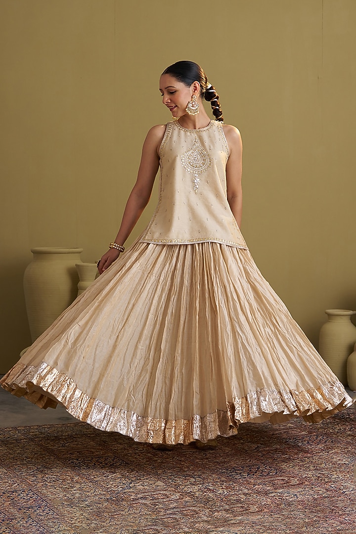 Gold Crushed Silk Tissue Chanderi Wedding Lehenga Set by Vaaya at Pernia's Pop Up Shop