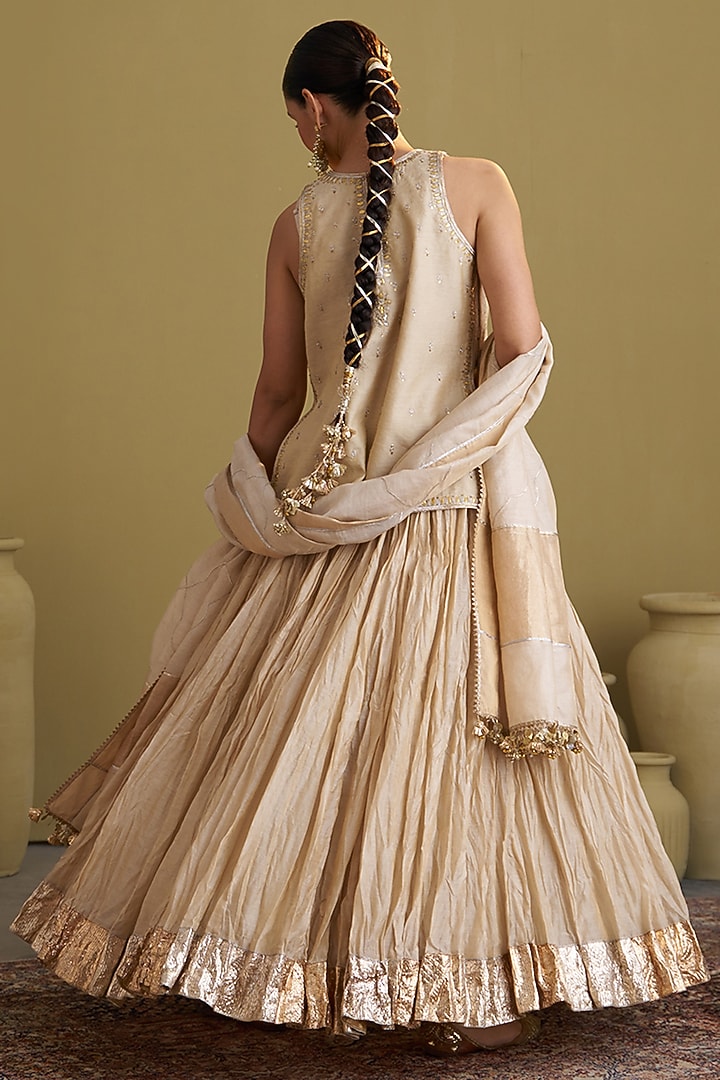 Gold Mercerized Silk Tissue Chanderi Gota Work Dupatta by Vaaya at Pernia's Pop Up Shop