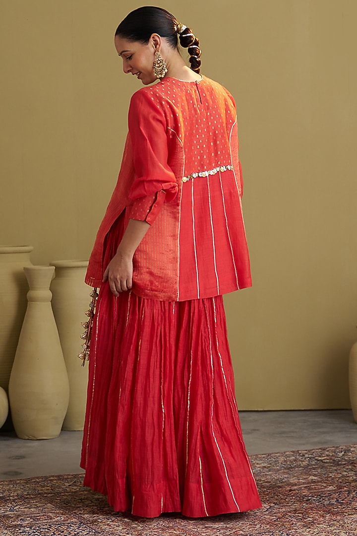 Red Mul Chanderi Handwork Crushed Wedding Lehenga Set by Vaaya at Pernia's Pop Up Shop