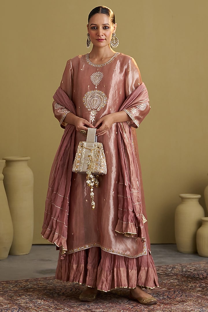 Rose Pink Crushed Silk Chanderi Gota Work Dupatta by Vaaya at Pernia's Pop Up Shop