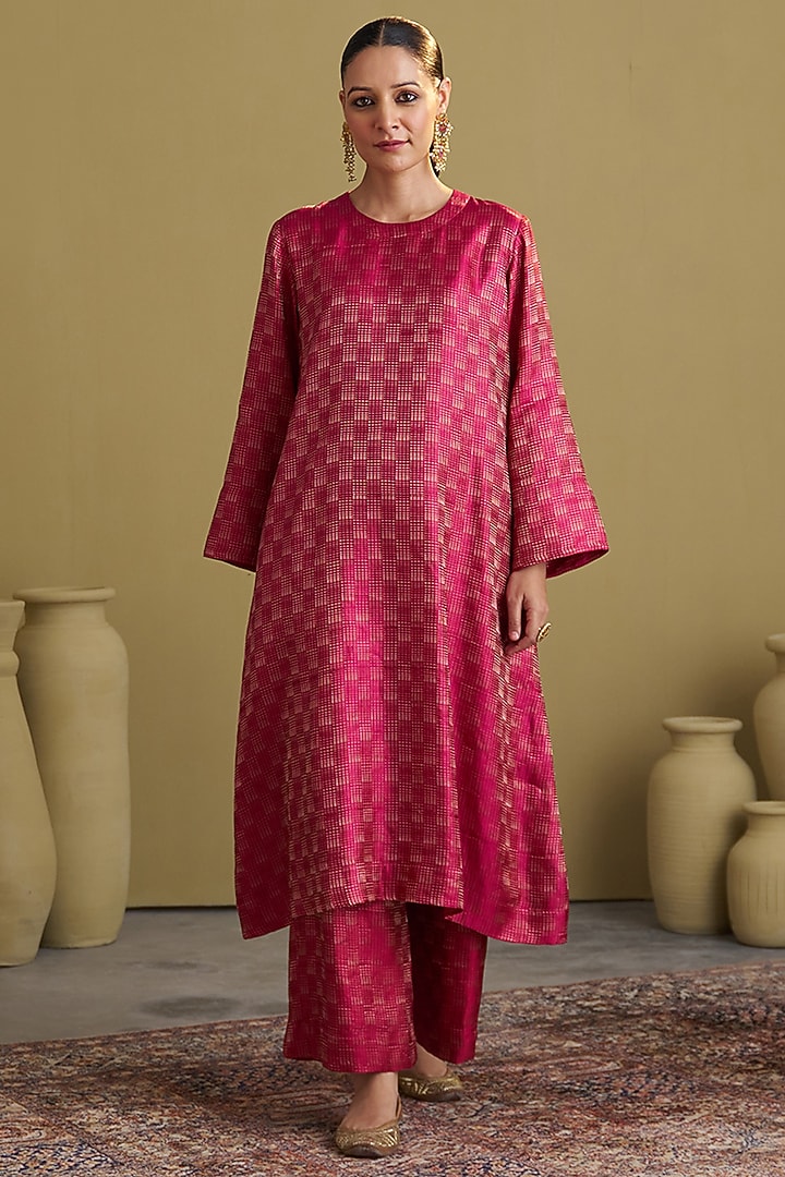 Rani Pink Banarasi Silk Brocade Kurta Set by Vaaya at Pernia's Pop Up Shop