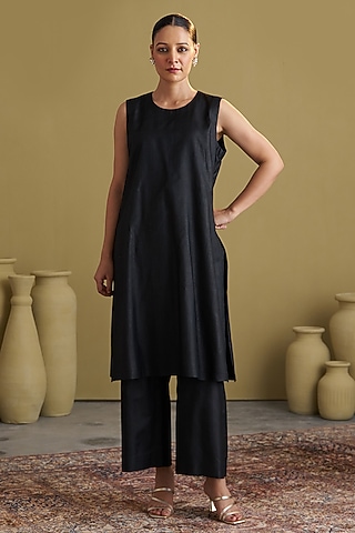 Black Handwoven Silk Cotton Co-Ord Set by Vaaya