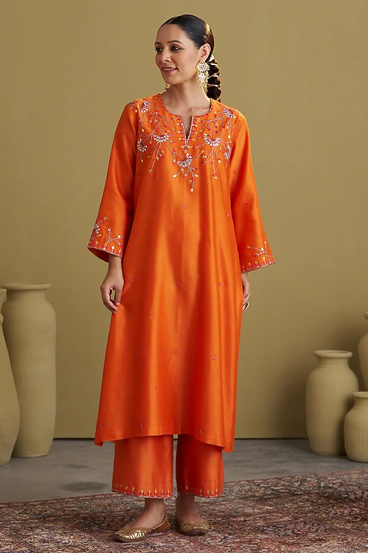 Orange Silk Chanderi Handwork Kurta Set by Vaaya at Pernia's Pop Up Shop
