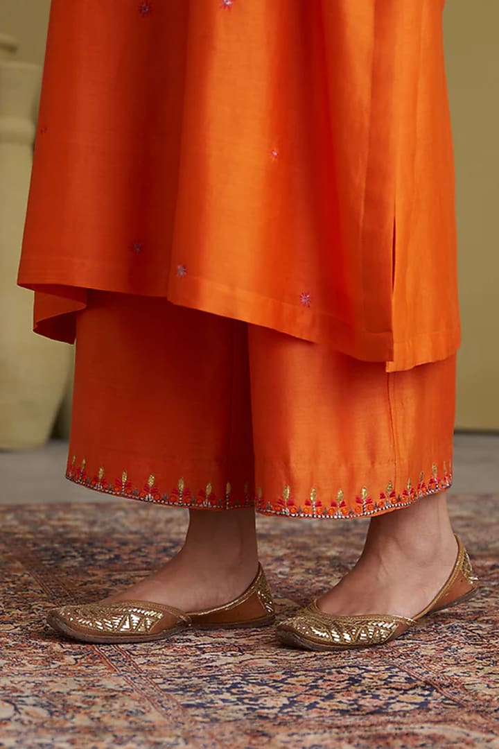 Orange Silk Chanderi Handwork Kurta Set by Vaaya at Pernia's Pop Up Shop
