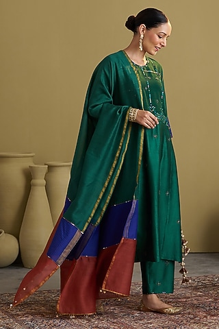 Emerald Green Silk Chanderi Handwork Kurta Set by Vaaya