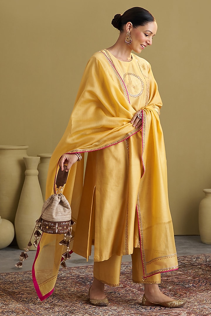 Yellow Silk Chanderi Embroidered A-Line Kurta Set by Vaaya at Pernia's Pop Up Shop