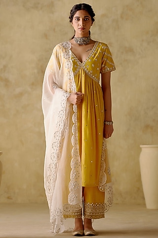Yellow Chanderi Silk Hand Embroidered Anarkali Set by Varun chhabra