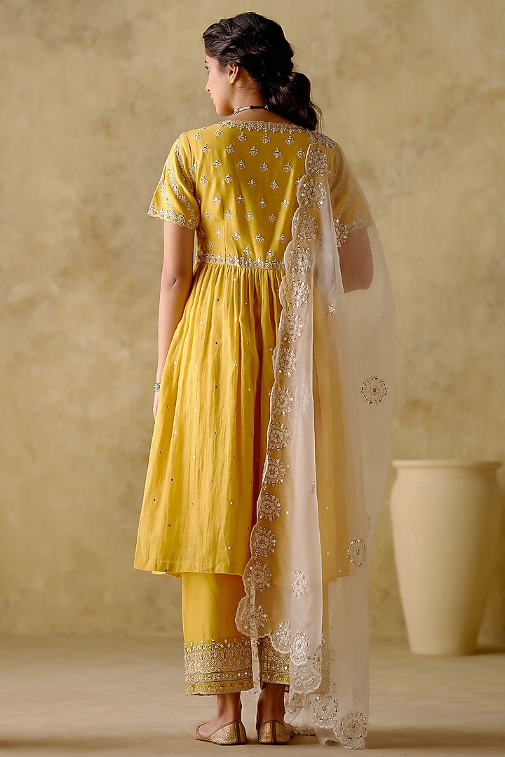 Yellow Chanderi Silk Hand Embroidered Party Wear Anarkali Set by Varun chhabra at Pernia's Pop Up Shop
