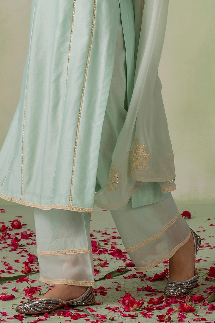 Aqua Blue Chanderi Silk Resham & Beads Embroidered Kurta Set by Varun chhabra at Pernia's Pop Up Shop