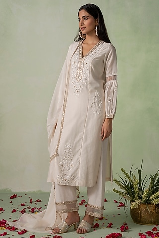 Ivory Chanderi Silk Resham & Sequins Embroidered Kurta Set by Varun chhabra