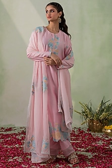 product-color-Blush Pink