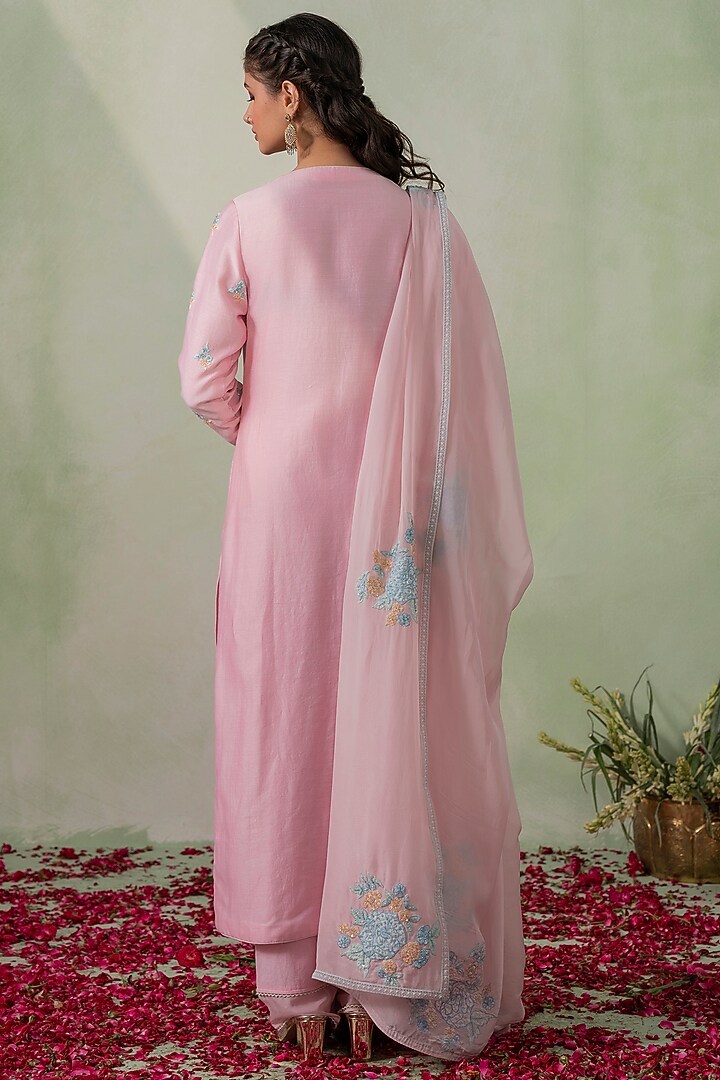 Pink Chanderi Silk Cutdana & Sequins Embroidered Kurta Set by Varun chhabra at Pernia's Pop Up Shop