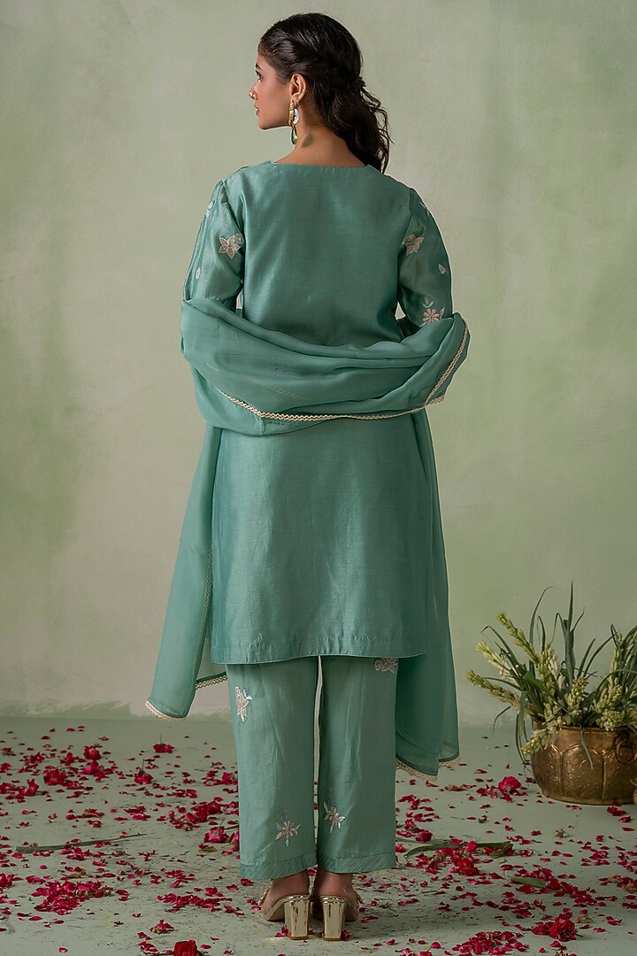 Aqua Blue Chanderi Silk Floral & Thread Embroidered Kurta Set by Varun chhabra at Pernia's Pop Up Shop
