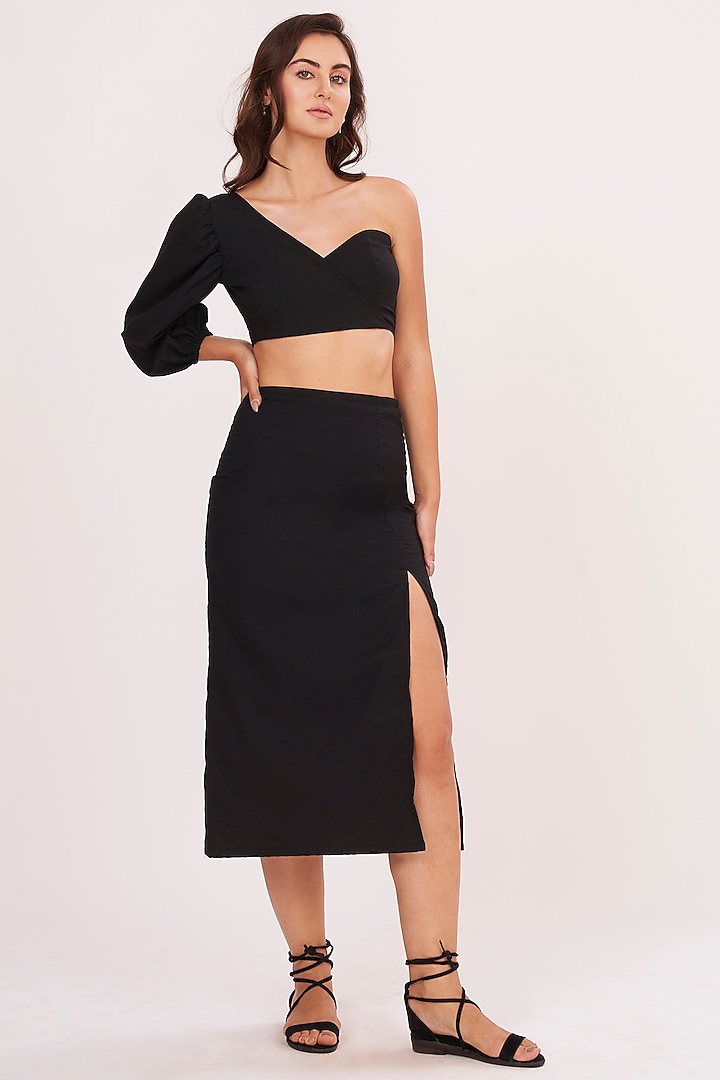 Black Muslin Co-Ord Set by House of Varada at Pernia's Pop Up Shop