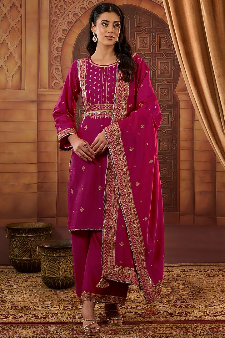 Red Dhaka Silk Zari Sequins Work Kurta Set by VAGA FASHIONS at Pernia's Pop Up Shop