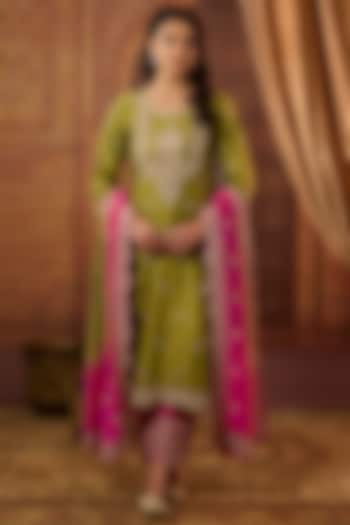 Mehendi Green Dhaka Silk Zari Patra Work Kurta Set by VAGA FASHIONS at Pernia's Pop Up Shop