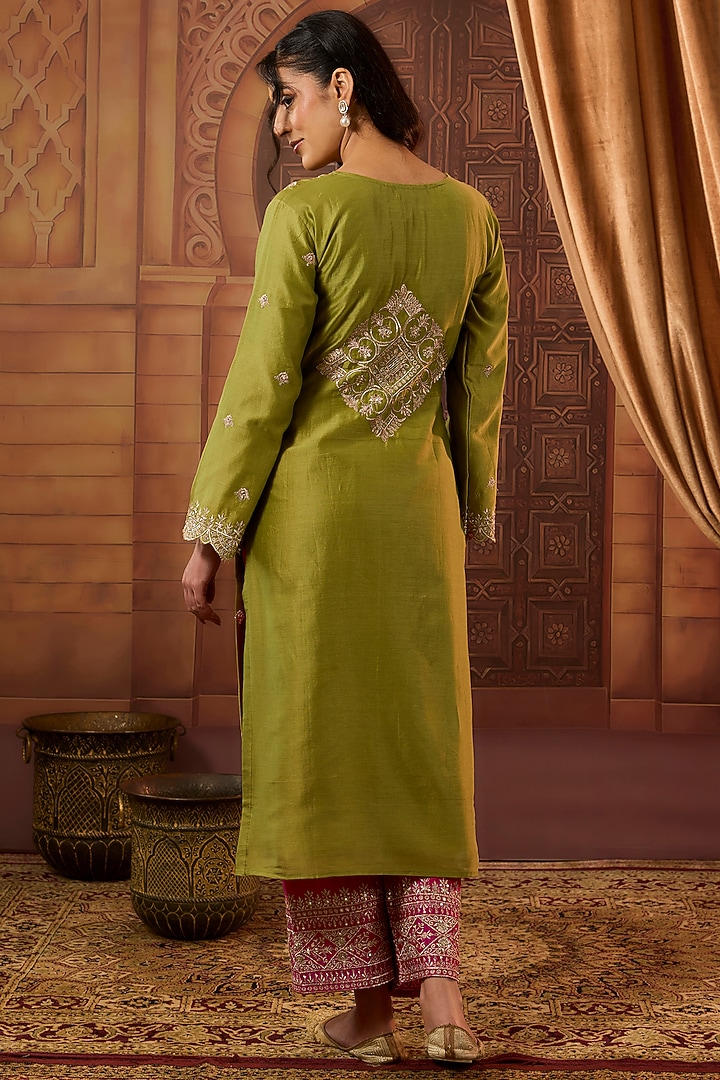 Mehendi Green Dhaka Silk Zari Patra Work Kurta Set by VAGA FASHIONS at Pernia's Pop Up Shop