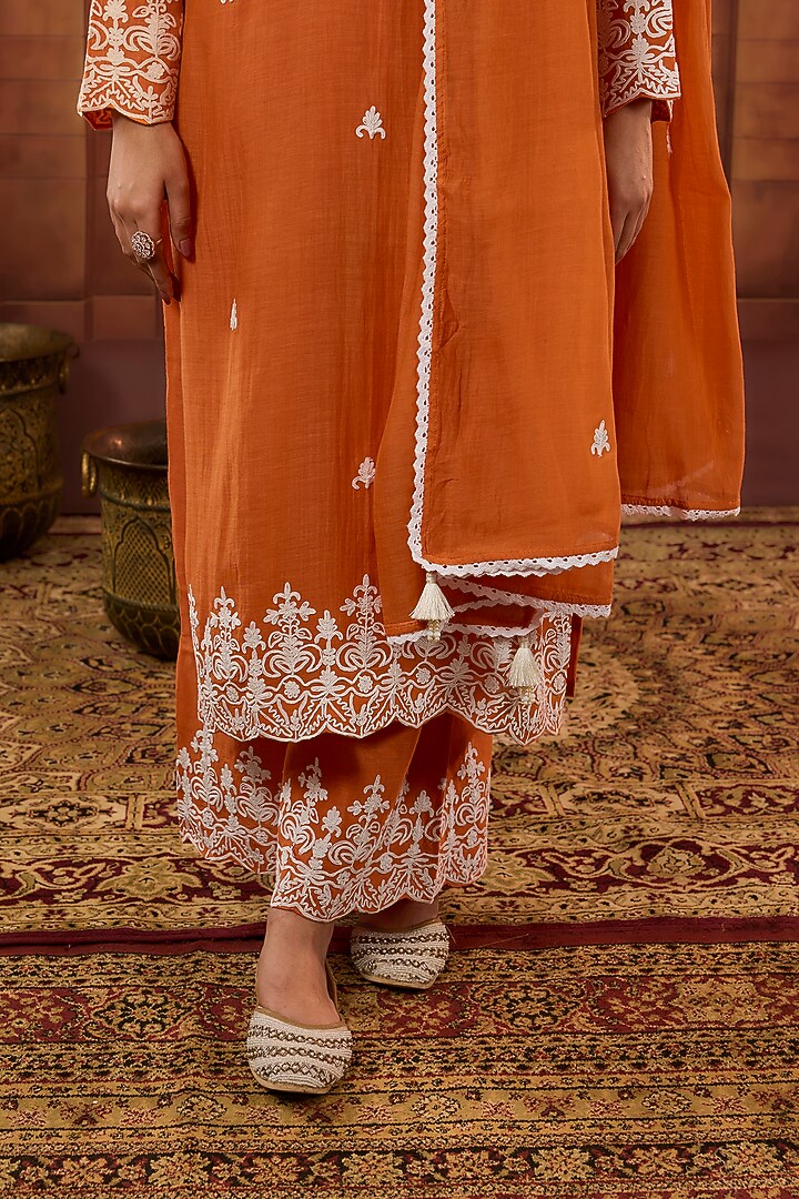 Orange Mal Fabric Dori Work Kurta Set by VAGA FASHIONS at Pernia's Pop Up Shop