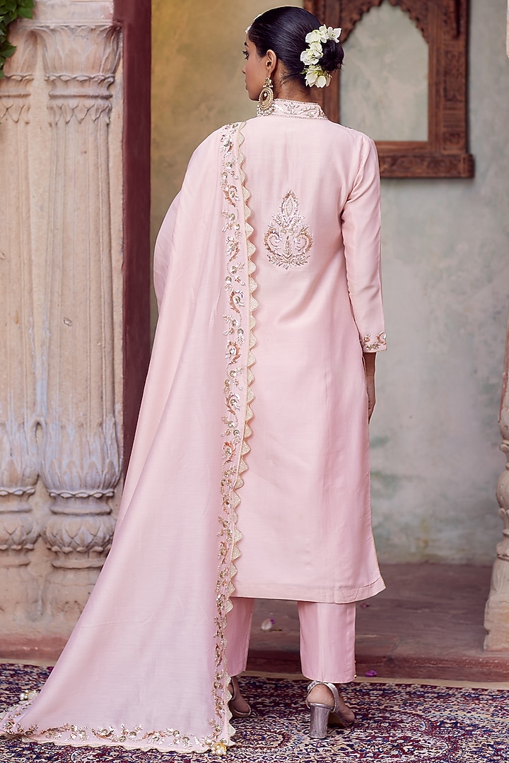 Peach Dhaka Silk Embroidered Kurta Set by VAGA FASHIONS at Pernia's Pop Up Shop