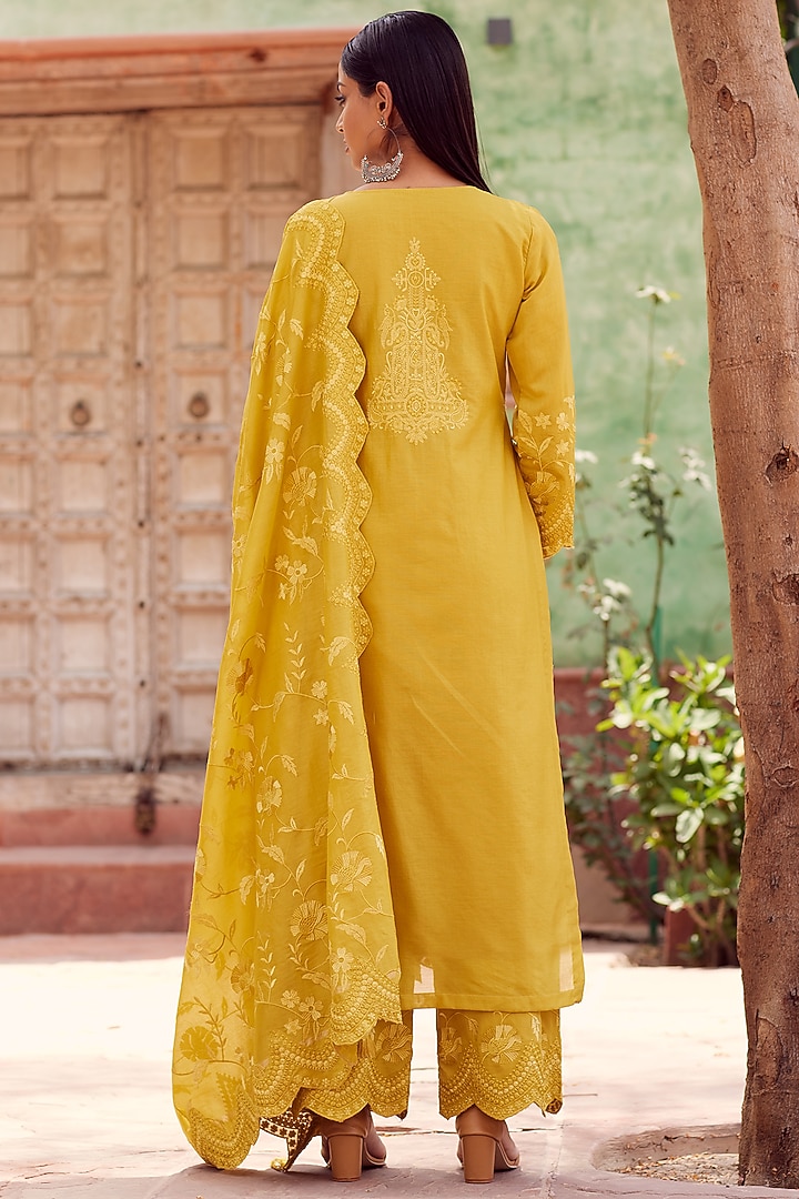 Mustard Dhaka Silk Embroidered Kurta Set by VAGA FASHIONS at Pernia's Pop Up Shop