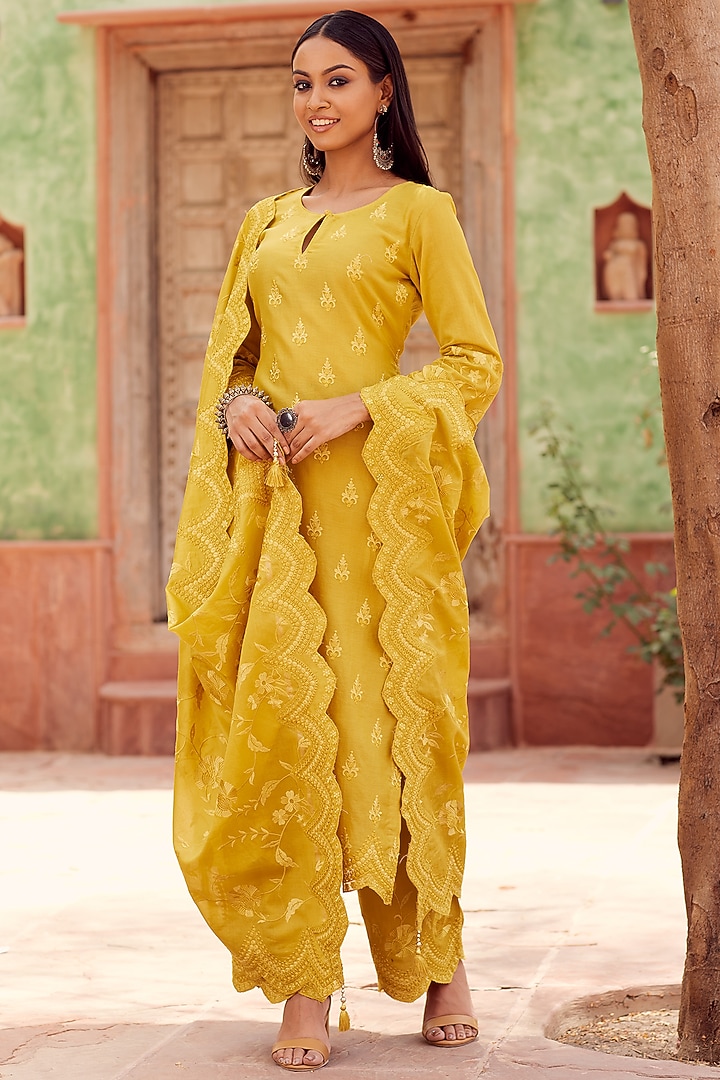 Mustard Dhaka Silk Embroidered Kurta Set by VAGA FASHIONS at Pernia's Pop Up Shop
