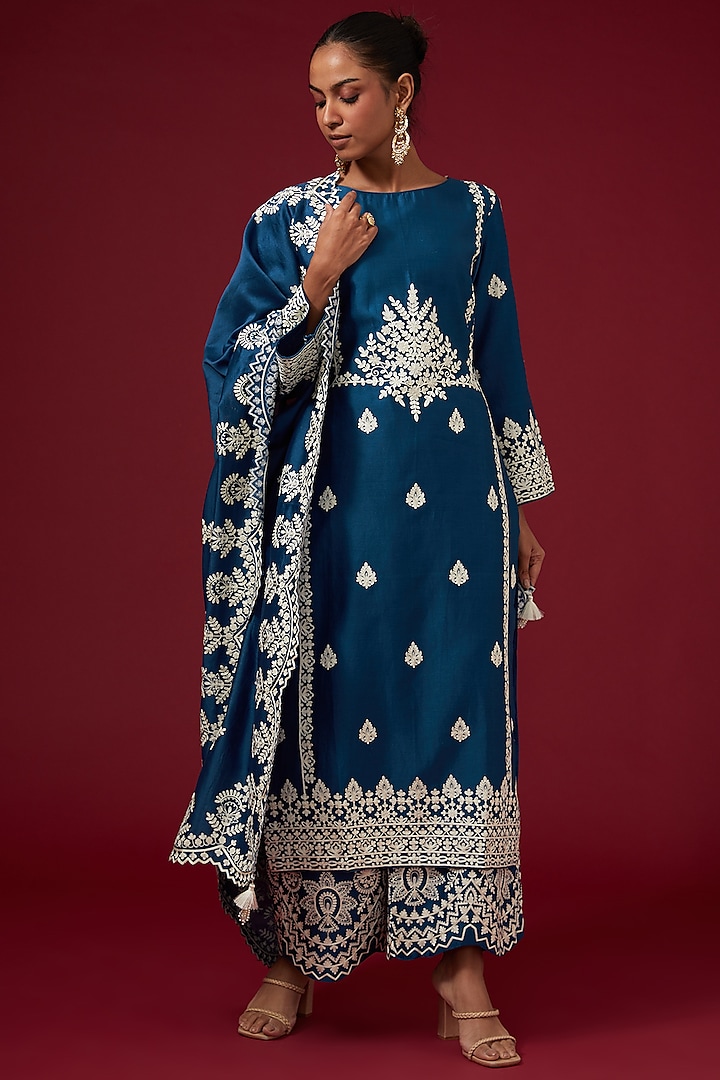 Blue Dhaka Silk Embroidered Kurta Set by VAGA FASHIONS at Pernia's Pop Up Shop