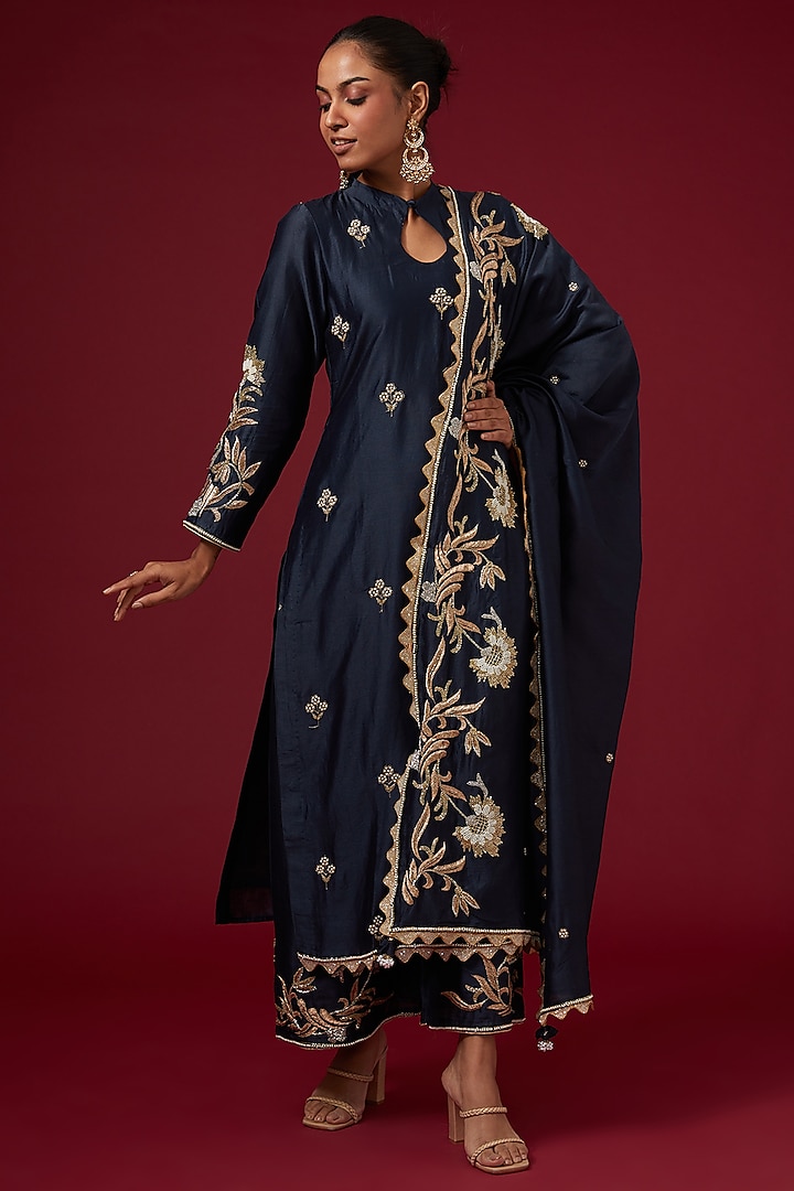 Blue Dhaka Silk Embroidered Kurta Set by VAGA FASHIONS at Pernia's Pop Up Shop