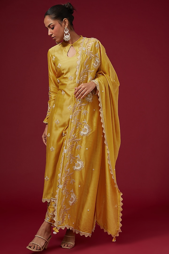 Yellow Dhaka Silk Embroidered Kurta Set by VAGA FASHIONS