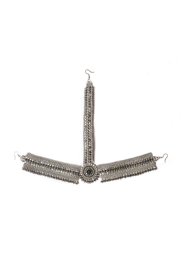 Two-Tone Finish Grey Beaded Mathapatti by Vaidaan Jewellery at Pernia's Pop Up Shop