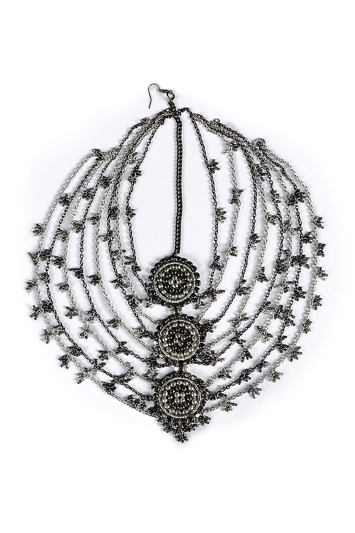 Two-Tone Finish Mathapatti With Crochet Detail by Vaidaan Jewellery at Pernia's Pop Up Shop
