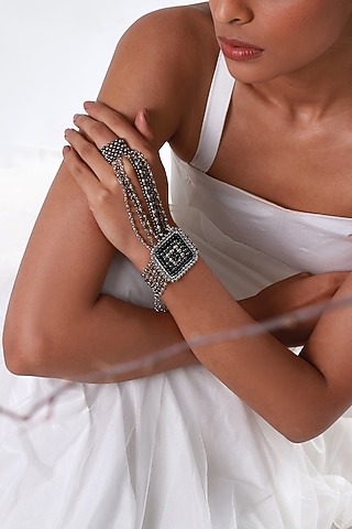 Two-Tone Finish Metal Beaded Hathphool by Vaidaan Jewellery