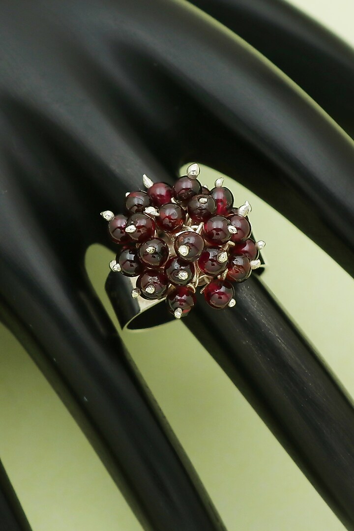 White Finish Garnet Heritage Puai Ring In Sterling Silver by V&A Jewellers at Pernia's Pop Up Shop
