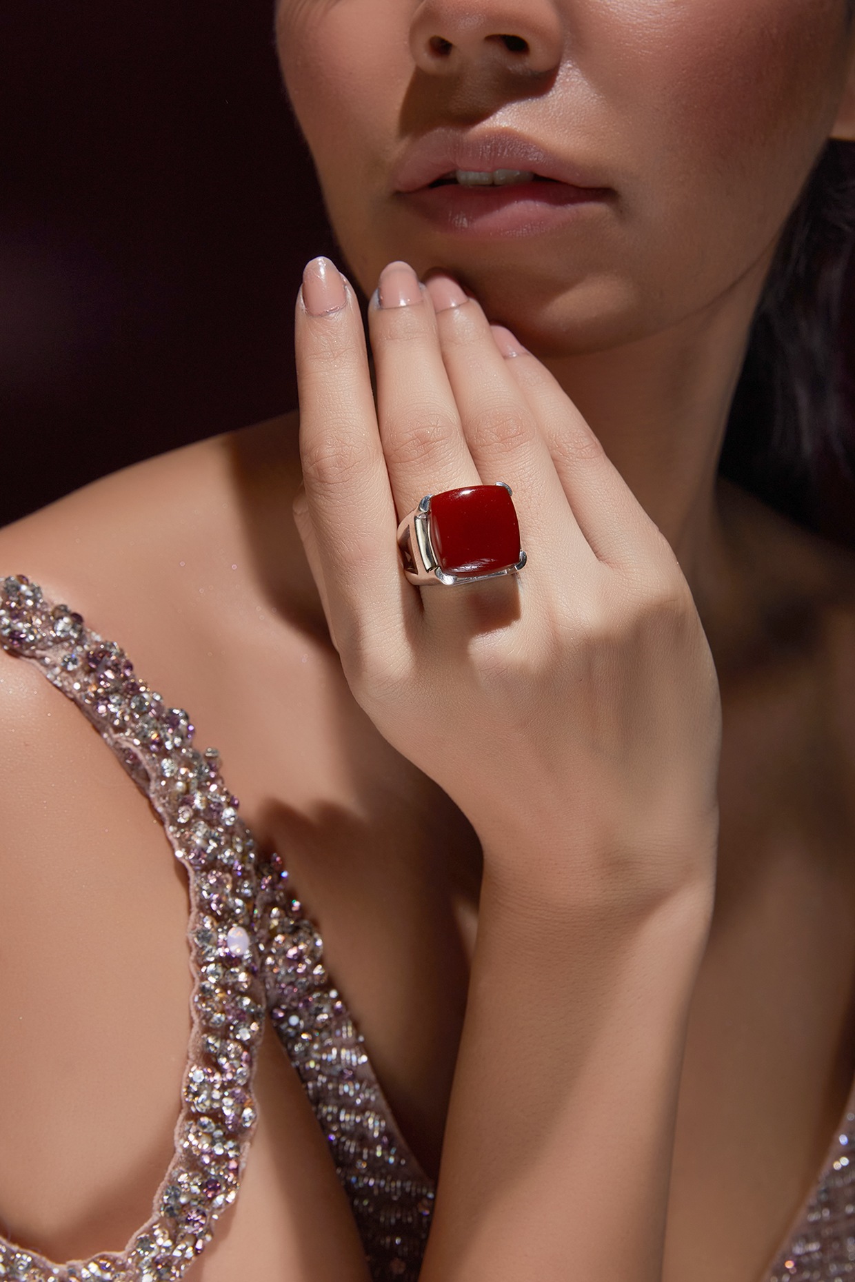 Red onyx ring 9 outlets