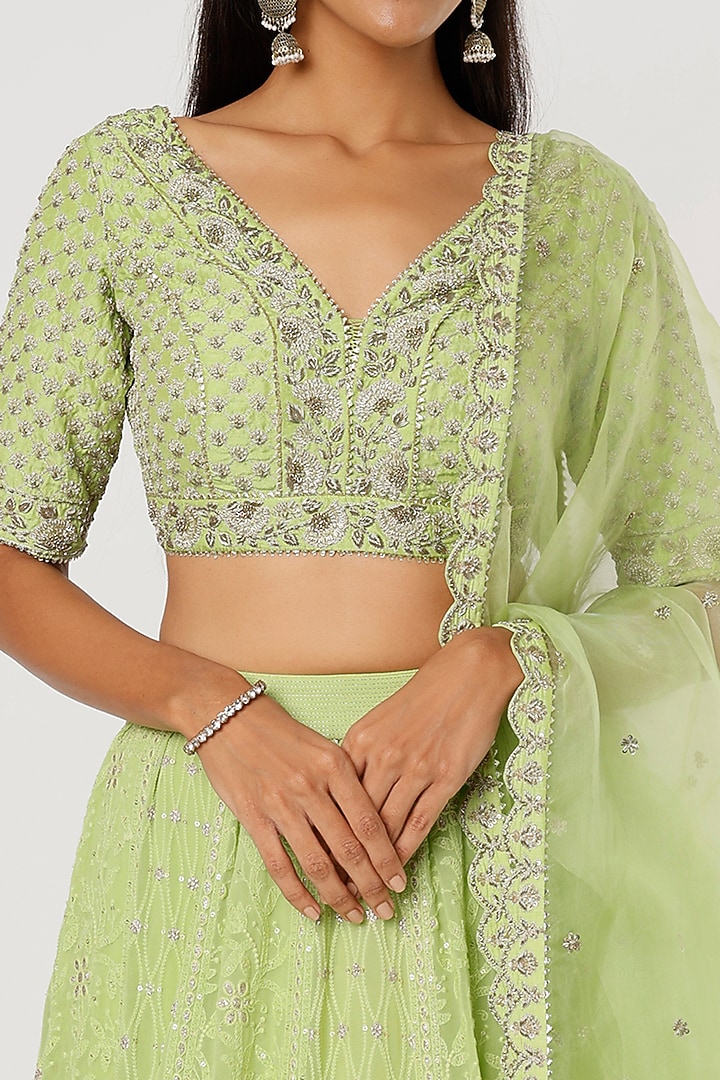 Green Embroidered Wedding Lehenga Set by VAISHALI AGARWAL at Pernia's Pop Up Shop