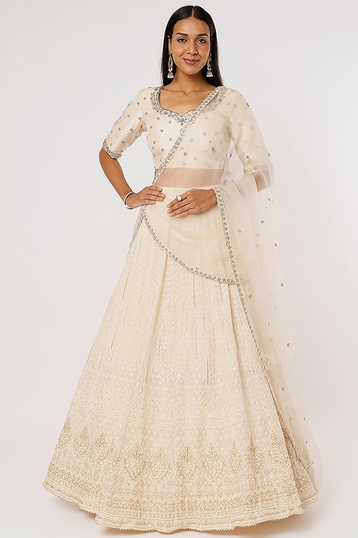 Off-White Silk Embroidered Wedding Lehenga Set by VAISHALI AGARWAL at Pernia's Pop Up Shop