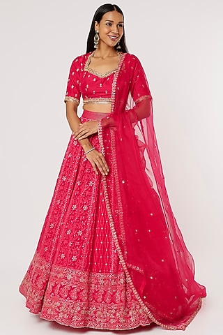Magenta Pink Embroidered Lehenga Set by VAISHALI AGARWAL