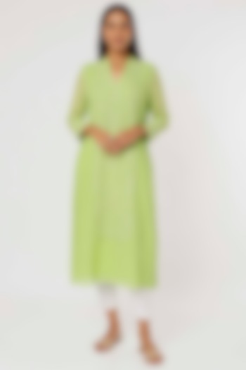 Mint Green Embroidered Kurta by VAISHALI AGARWAL at Pernia's Pop Up Shop